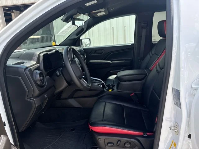 Used 2023 White Chevrolet Trail Boss image 9