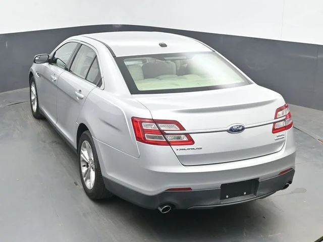 Used 2013 Ingot Silver Ford SEL image 20