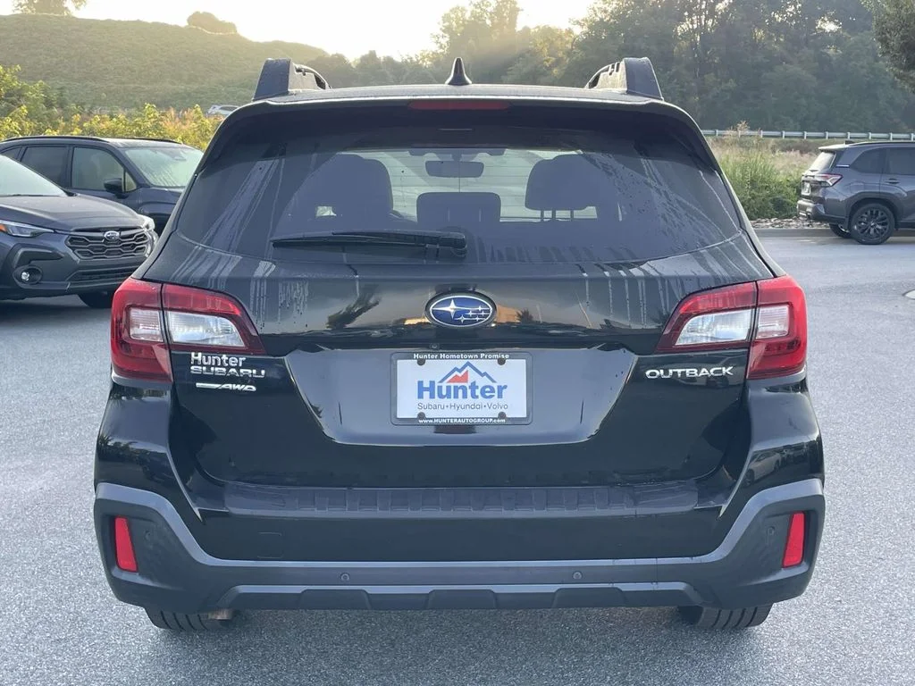 Used 2019 Crystal Black Silica Subaru Limited image 29