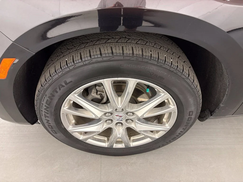 Used 2023 Black Buick Essence image 11