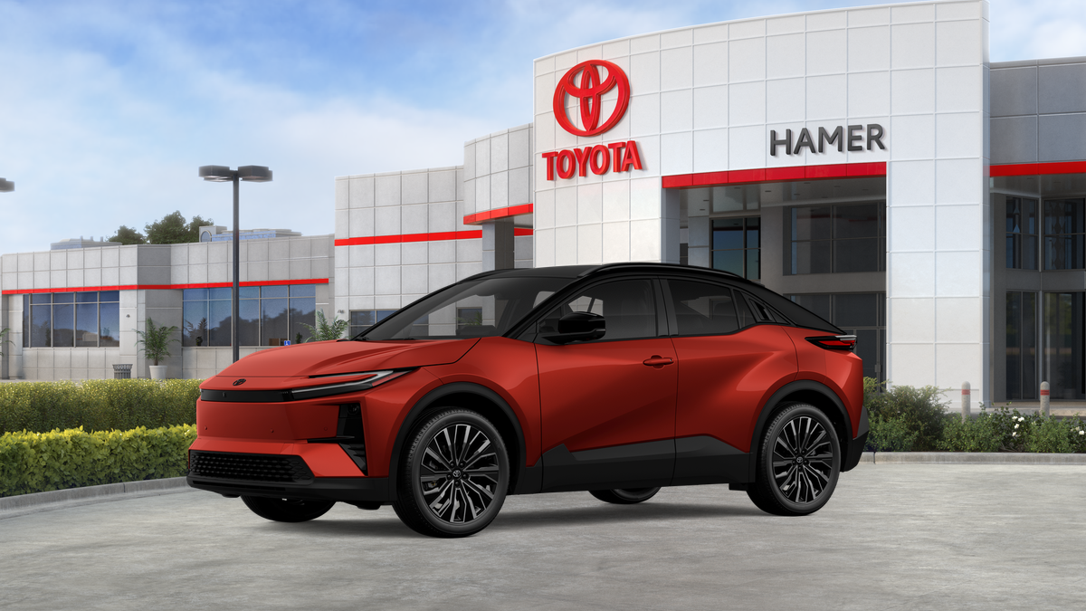 New 2026 Tandoori with Midnight Black Metallic roof Toyota XSE image 32