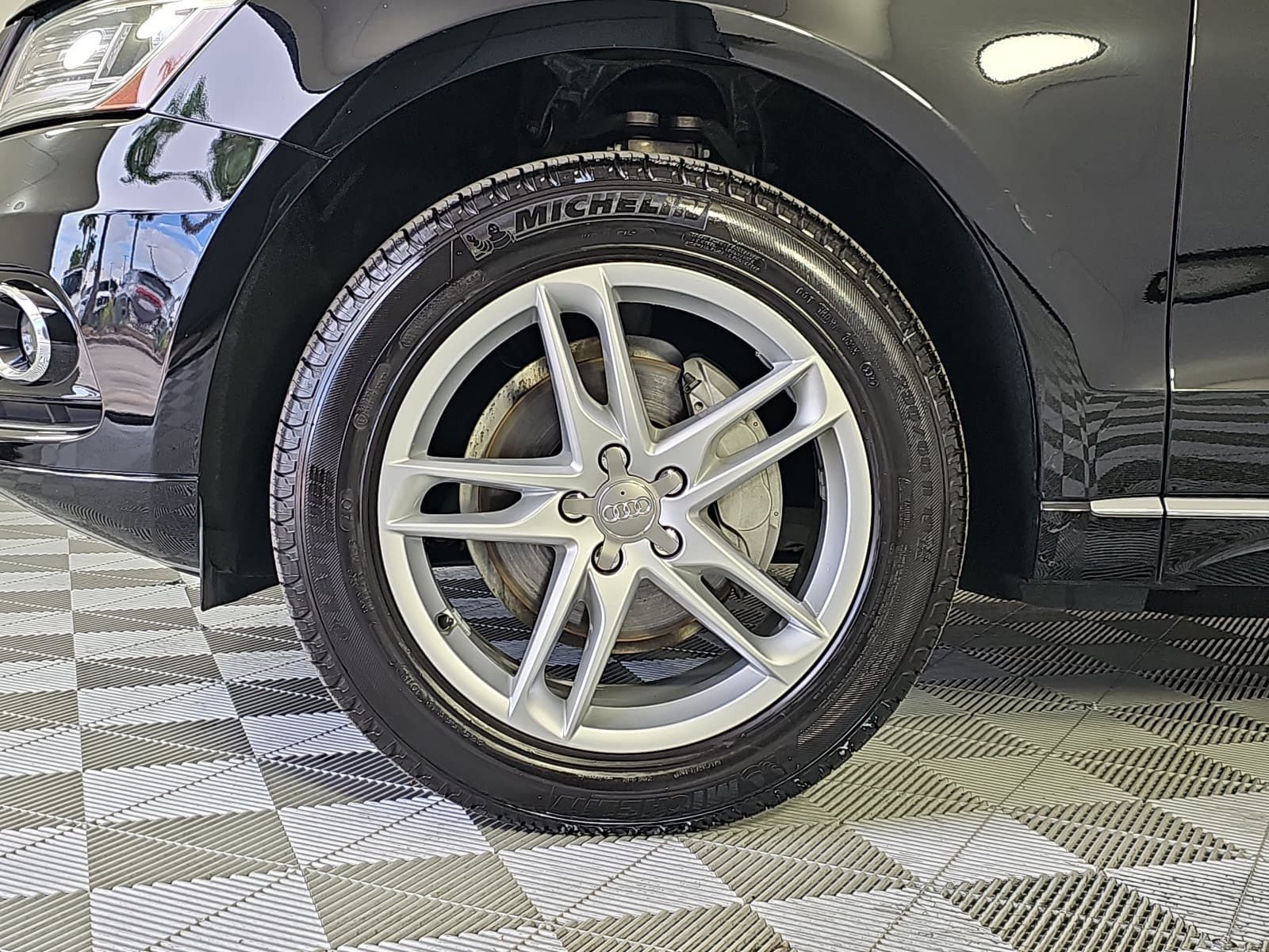 Used 2017 Black Audi 2.0T Premium Plus image 10