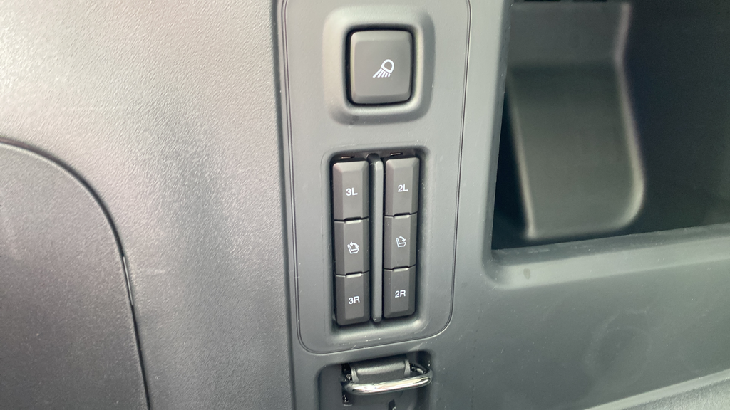 New 2026 Glacier Gray Metallic Tri-Coat Ford Active image 32