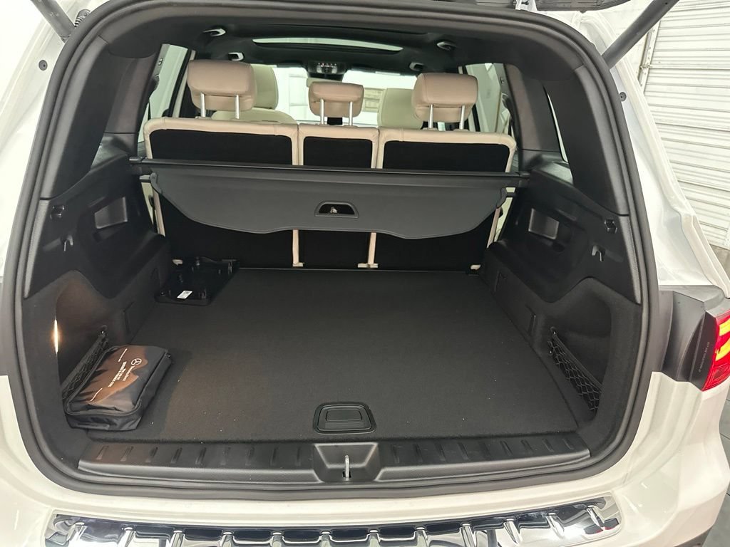 New 2026 Polar White Mercedes-Benz GLB 250 image 58