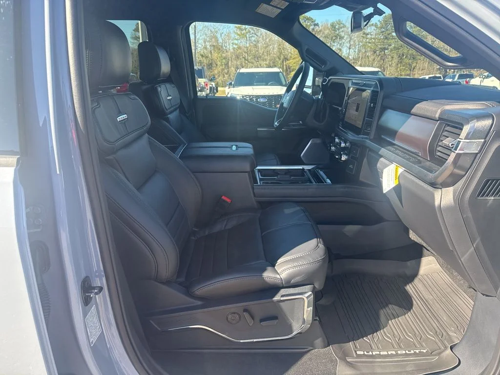 New 2026 Glacier Gray Metallic Tri-Coat Ford F-250® Platinum® image 9