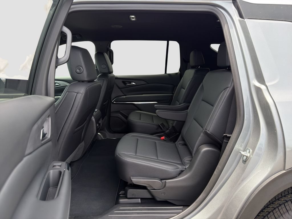 2026 Chevrolet Traverse LT - Photo 13