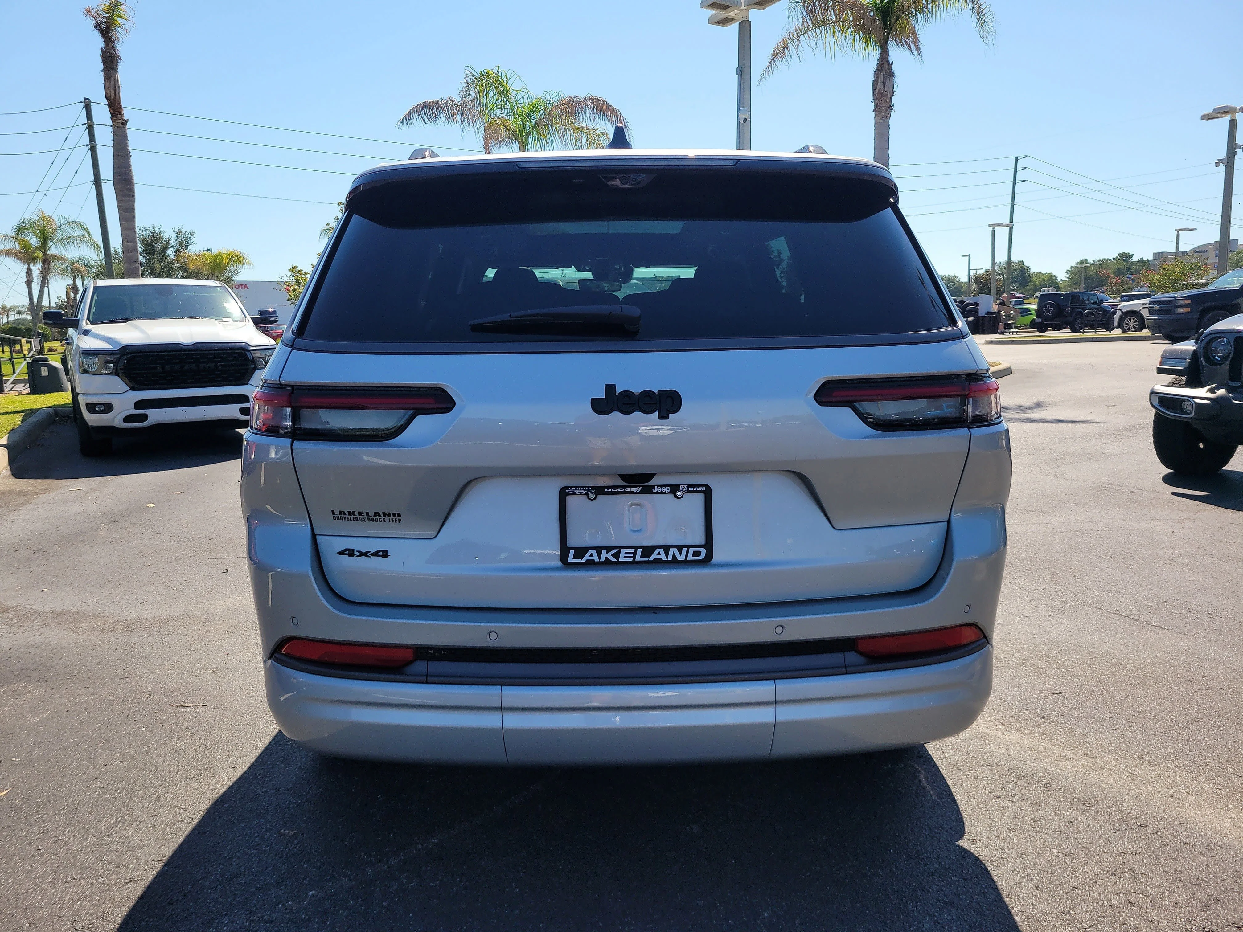 New 2026 Silver Zynith Jeep Limited Reserve image 7