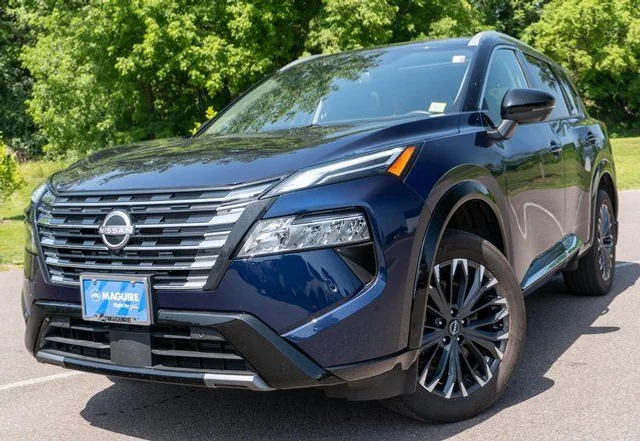 2025 Nissan Rogue Platinum