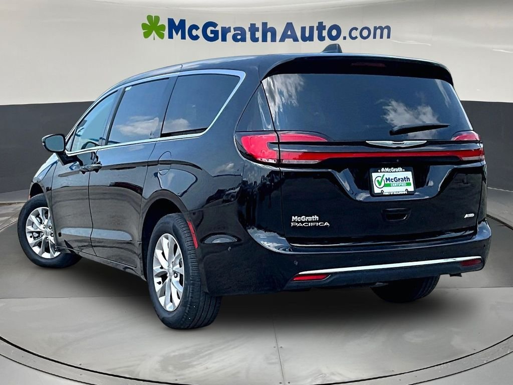 Used 2024 Black Chrysler Touring L image 5