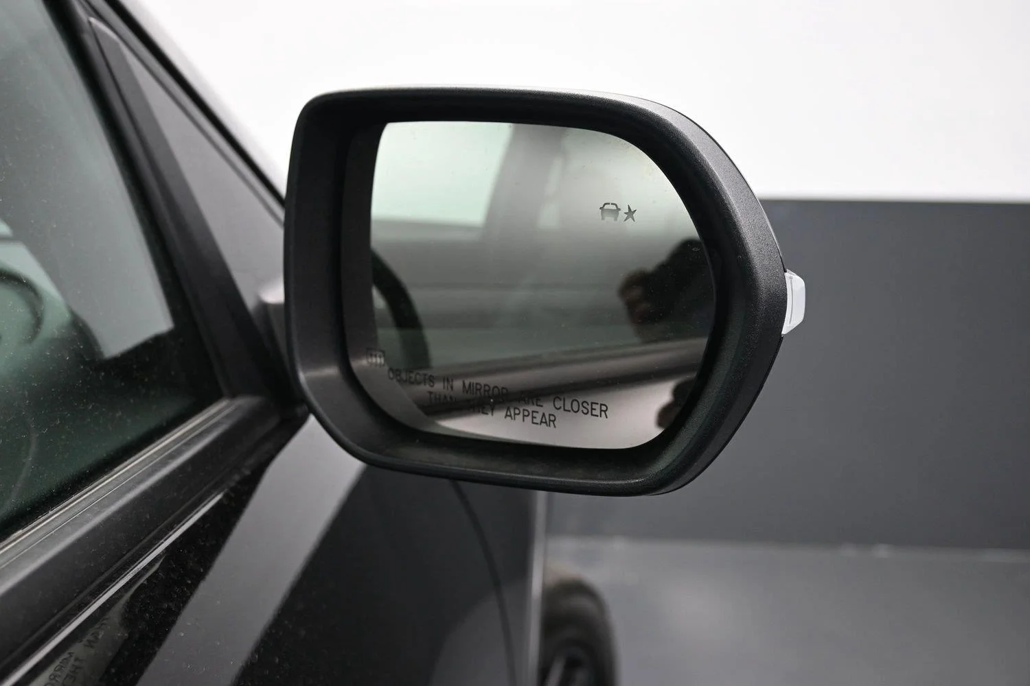 Used 2024 Mosaic Black Metallic Chevrolet RS image 8