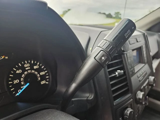 Used 2018 White Ford XL image 24