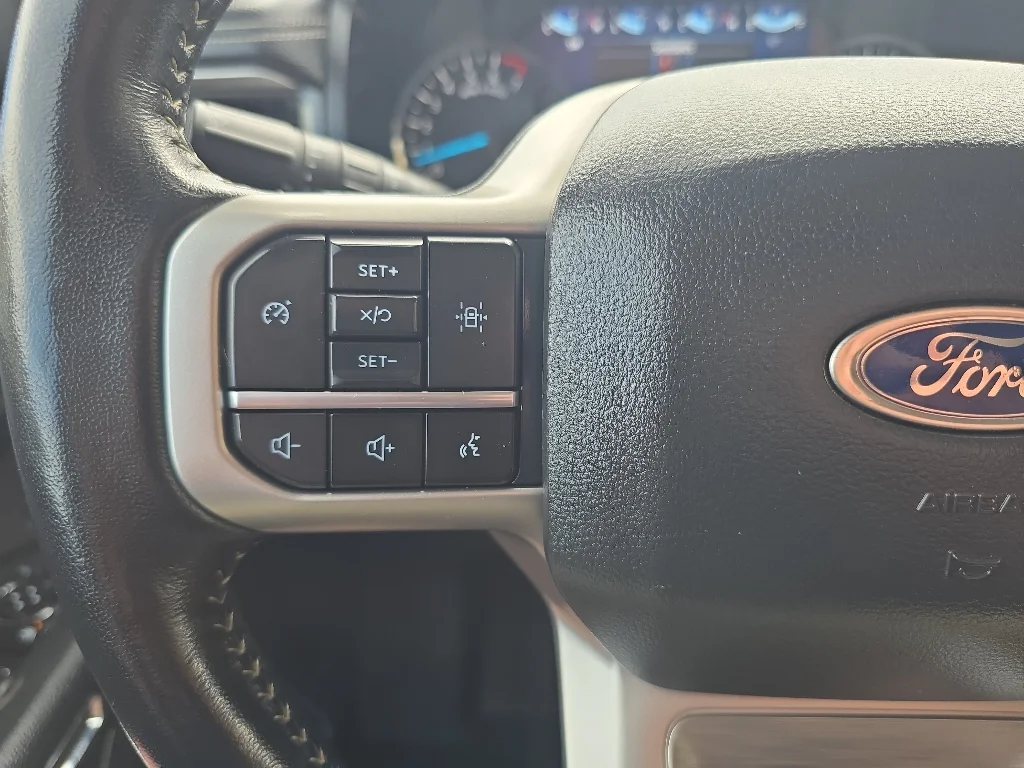 Used 2024  Ford XLT image 17