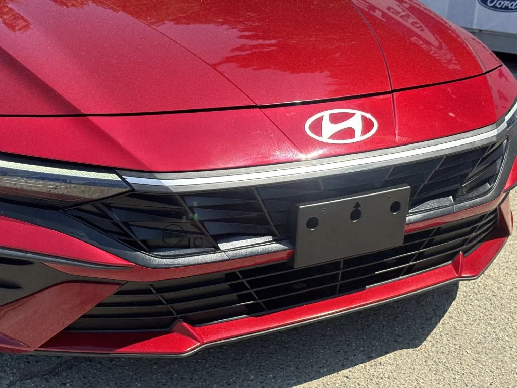 Used 2024 Red Hyundai SEL image 4