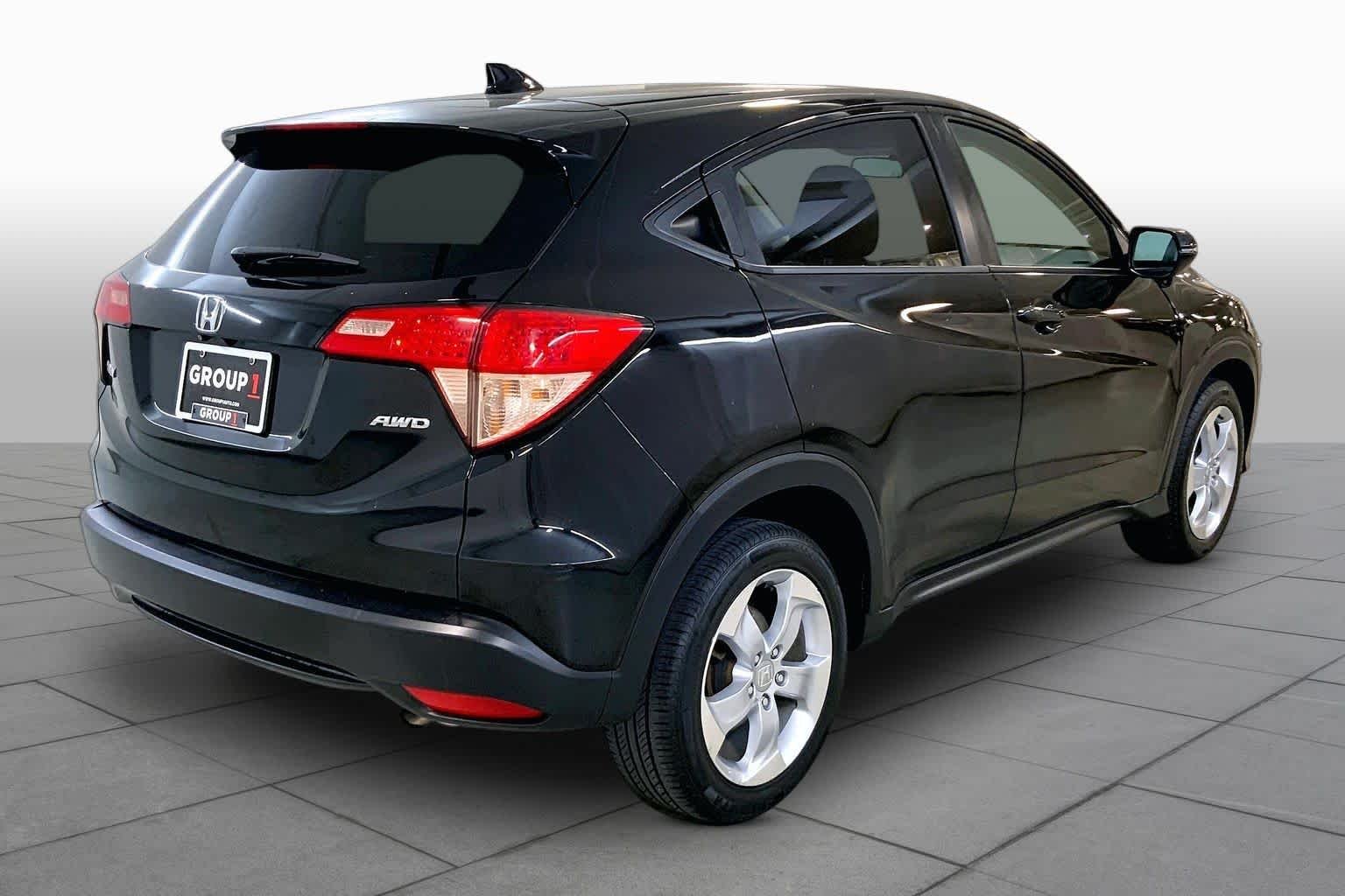 Used 2016 Crystal Black Pearl Honda EX image 12