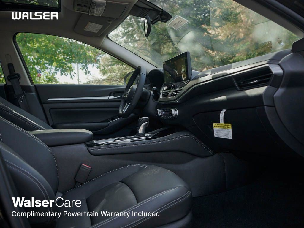 2025 Nissan Altima SL - Photo 9