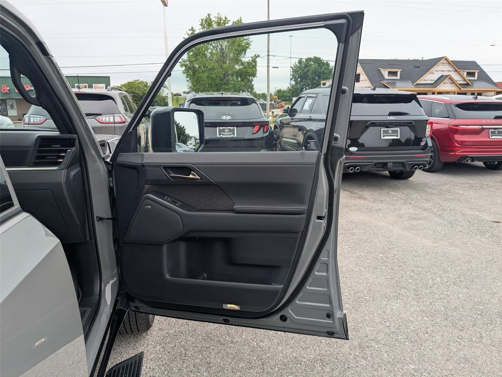 Used 2026 Incognito Lexus GX 550 Luxury + image 34