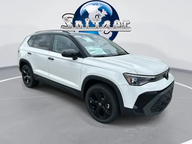 2026 Volkswagen Taos 1.5T SE Black