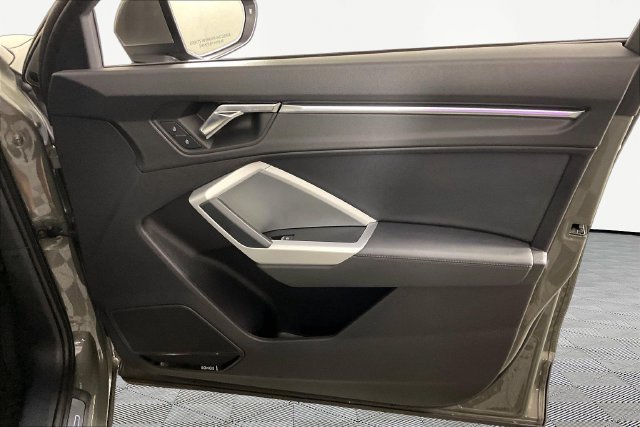 Used 2022 Gray Audi Premium Plus image 26