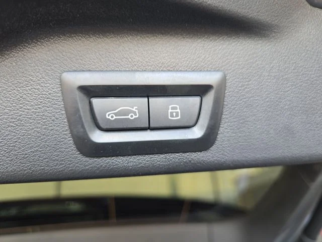 Used 2024 Gray BMW M60i image 16