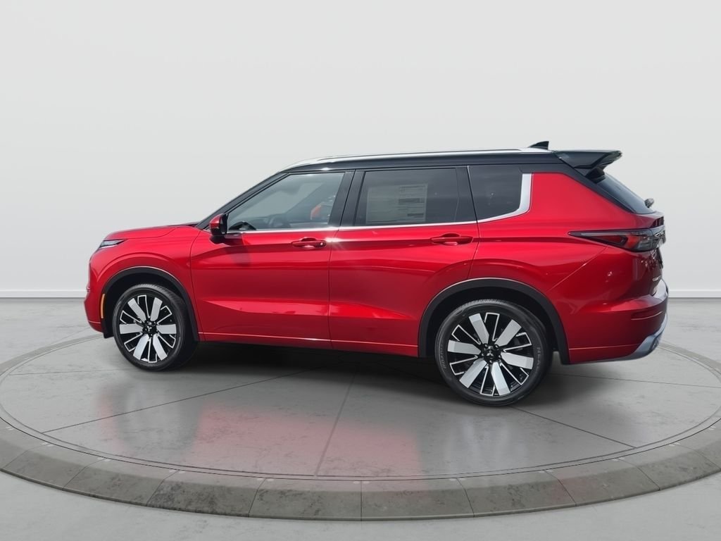 New 2026 RED DIAMOND/BLK Mitsubishi SEL image 4