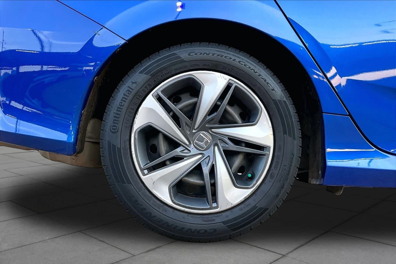 Used 2020 Aegean Blue Metallic Honda LX image 10