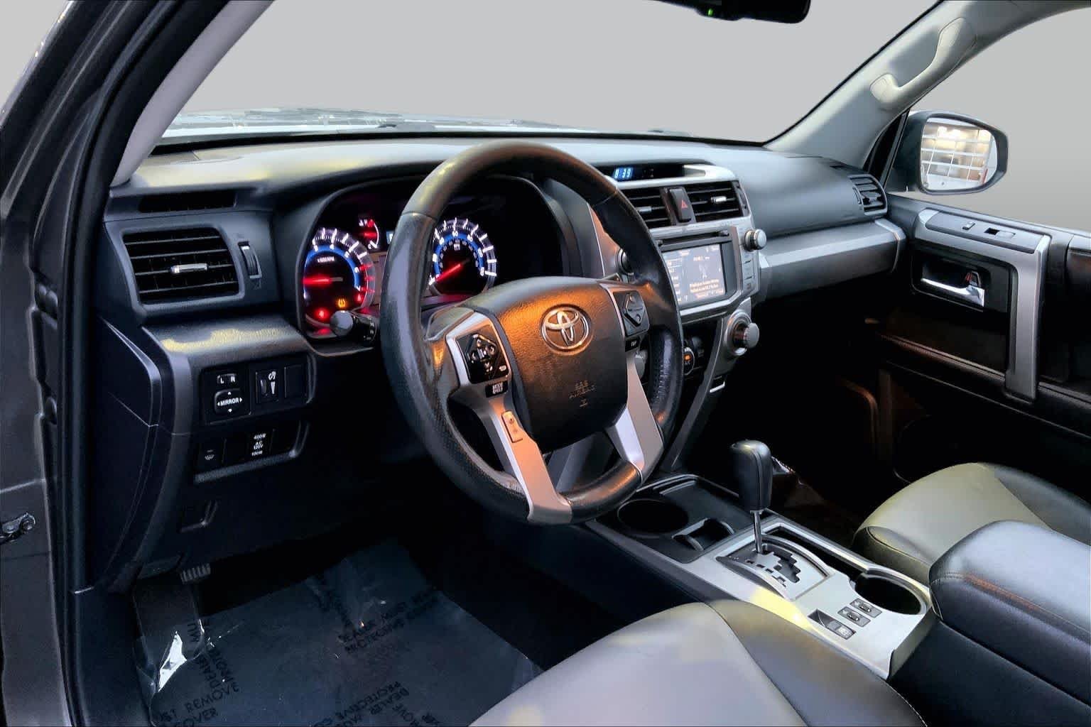 Used 2018 Magnetic Gray Metallic Toyota SR5 Premium image 15
