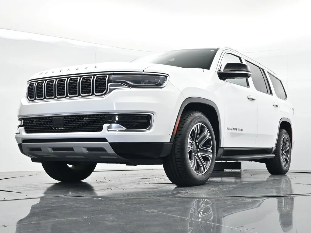 Used 2024 White Jeep Series II image 23