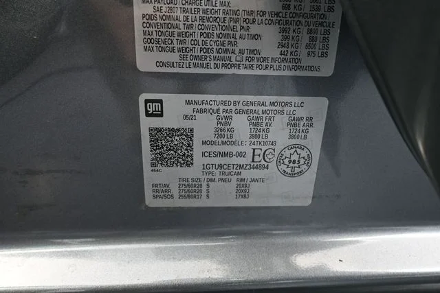 Used 2021 Silver GMC Elevation image 42