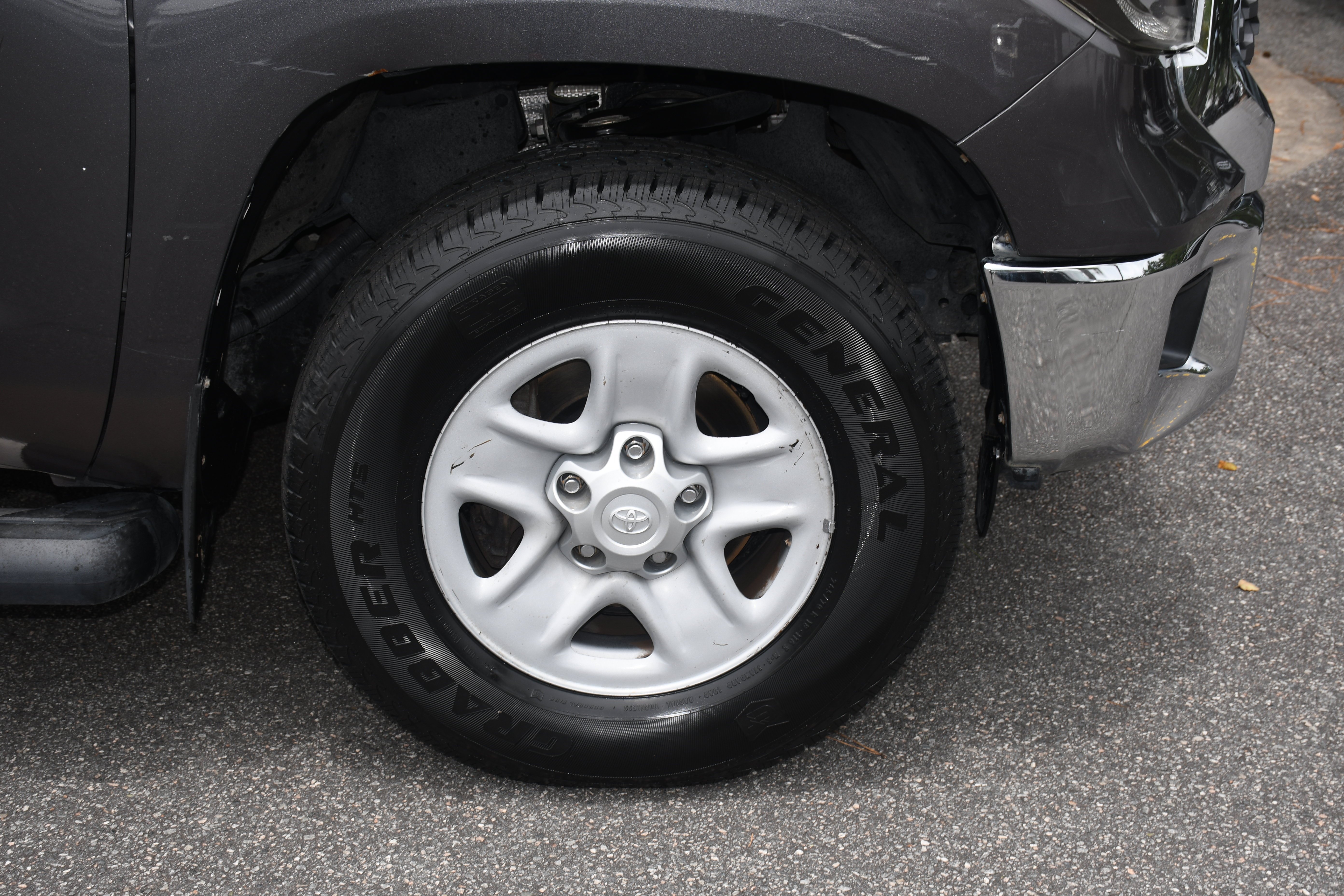 Used 2019 Gray Toyota SR5 image 20
