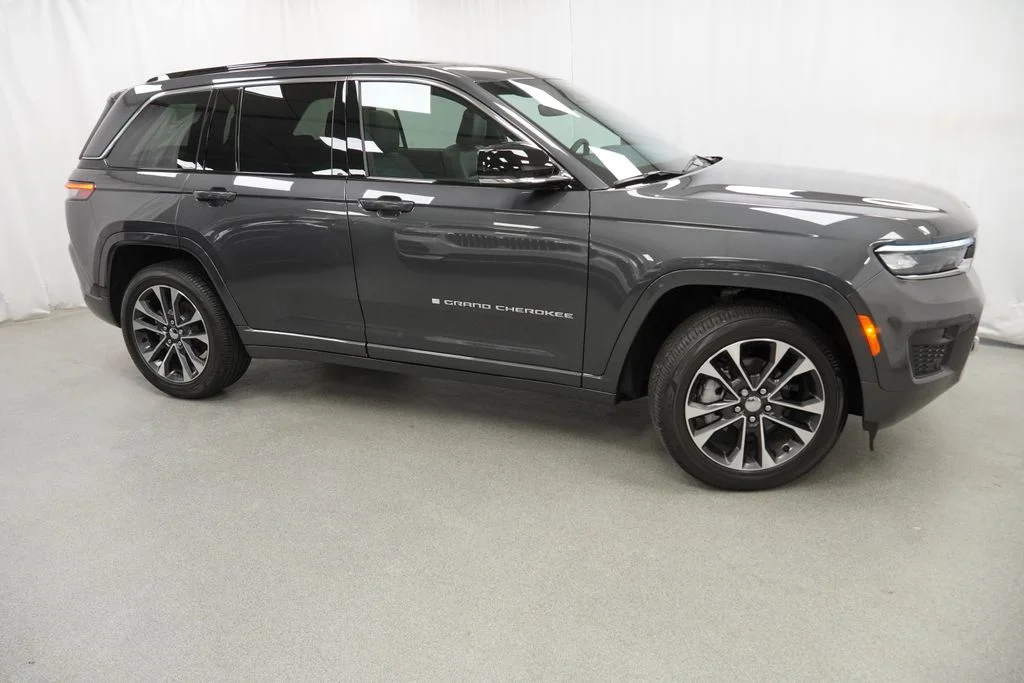 Used 2025 Gray Jeep Overland image 10