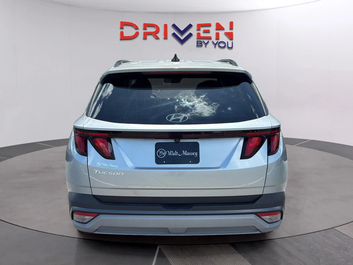 Used 2025 Shimmering Silver Hyundai SEL image 3