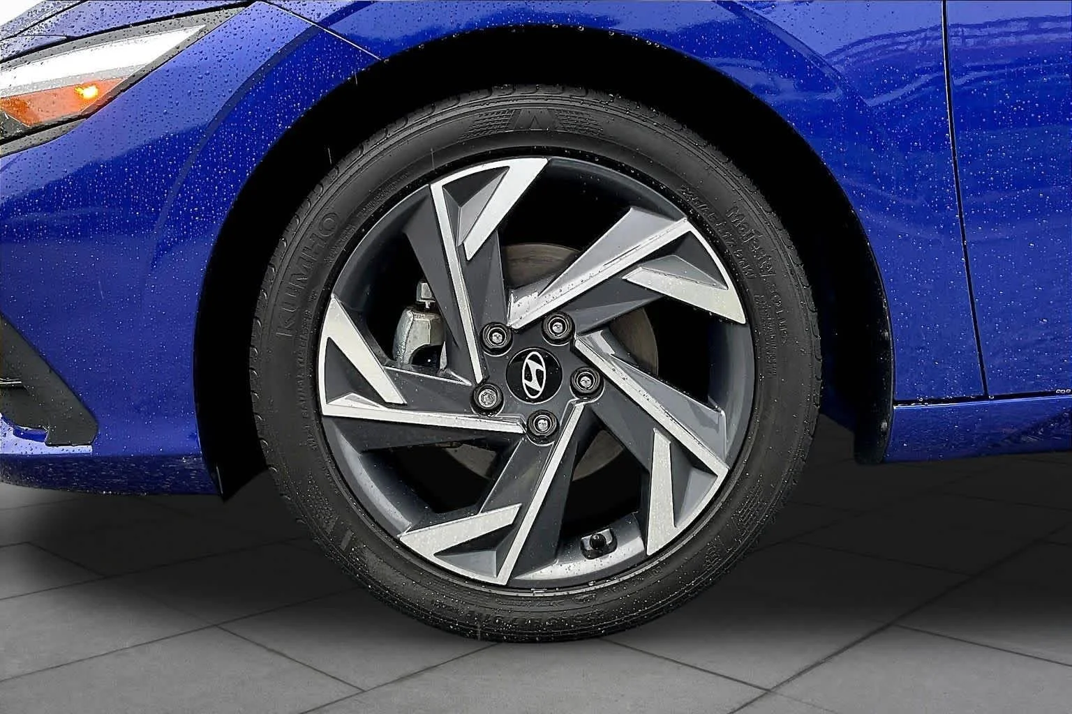 Used 2025 Intense Blue Hyundai SEL Sport image 11