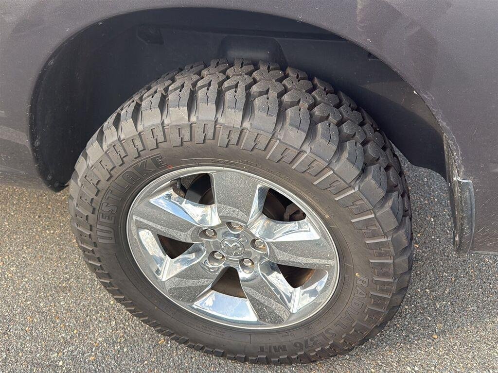Used 2019 Granite Crystal Metallic Clearcoat Ram Express image 5