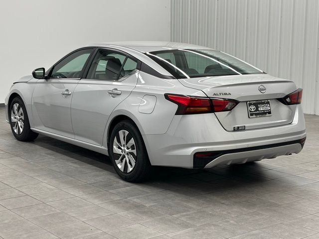 Used 2024 Silver Nissan 2.5 S image 4