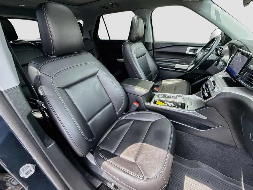 Used 2023 Stone Blue Metallic Ford XLT image 29