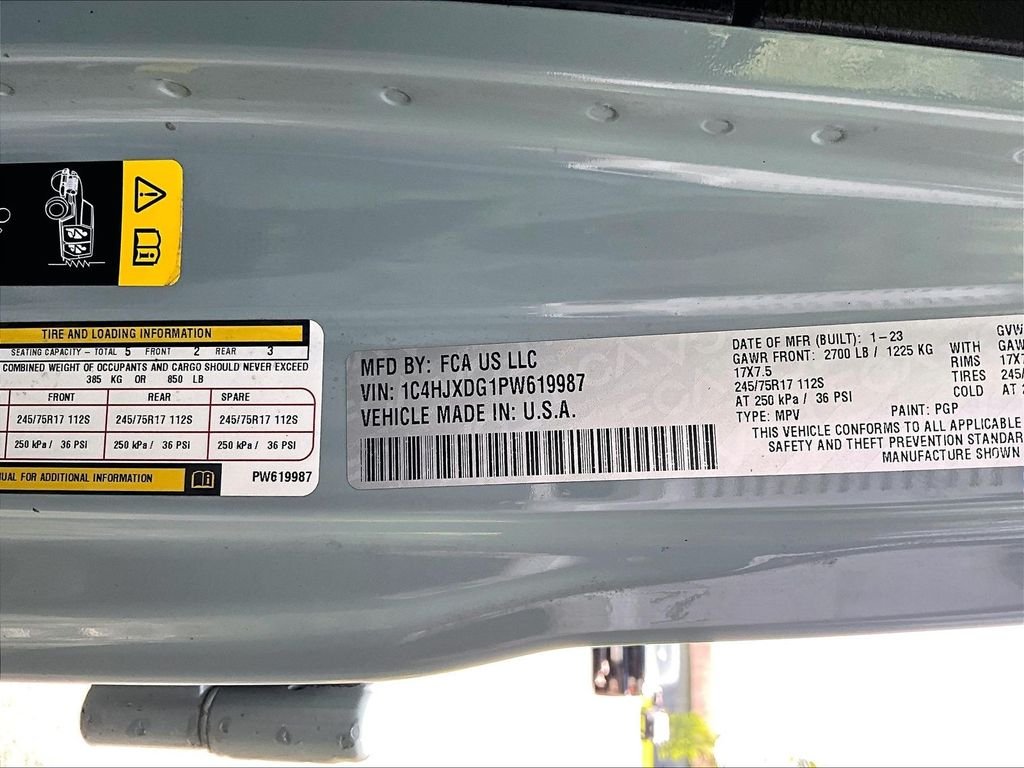 Used 2023 Earl Clearcoat Jeep Sport S image 35