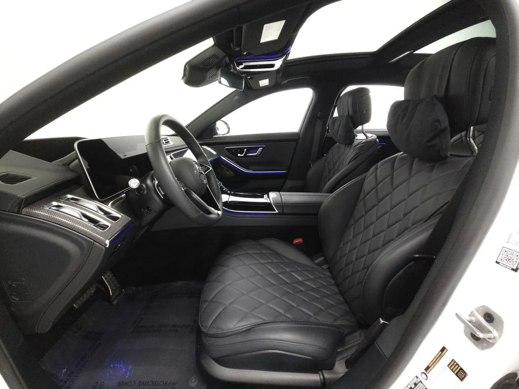 Used 2023 MANUFAKTUR Cashmere White Magno Mercedes-Benz S 580 image 8
