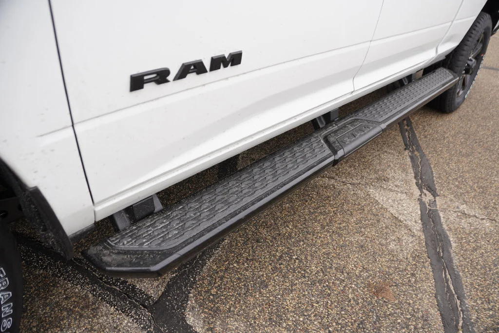 New 2026 Bright White Clear-Coat Exterior Paint RAM Big Horn image 10