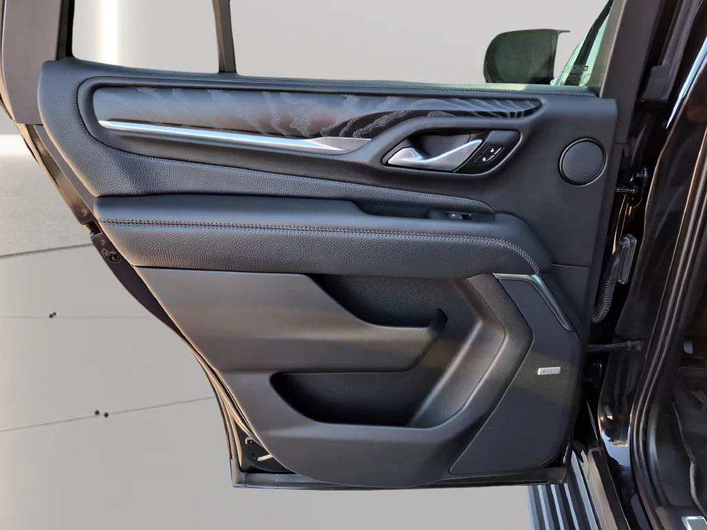 Used 2022 Black GMC Denali image 31