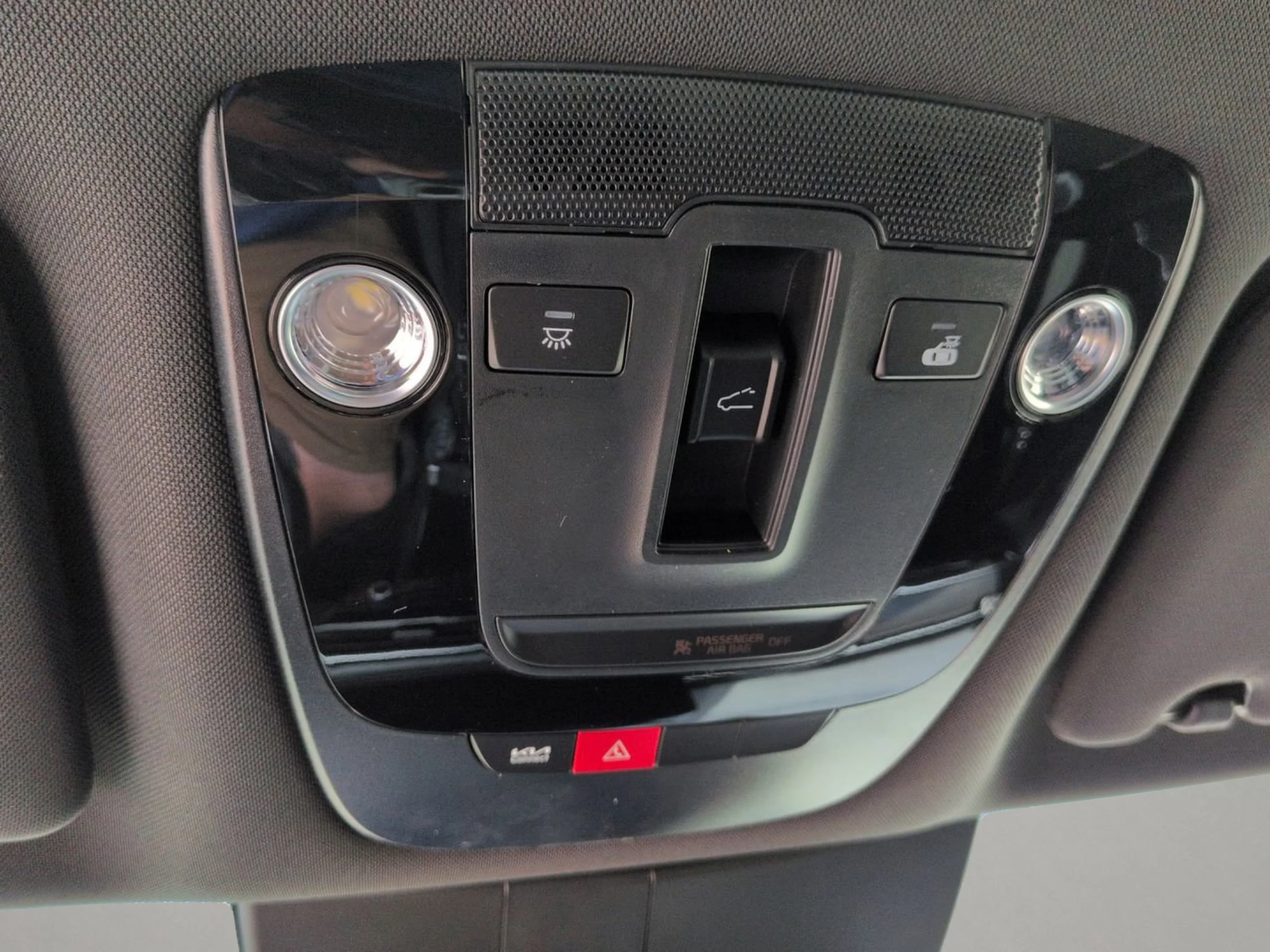 New 2026 Snow White Pearl Kia GT-Line image 19