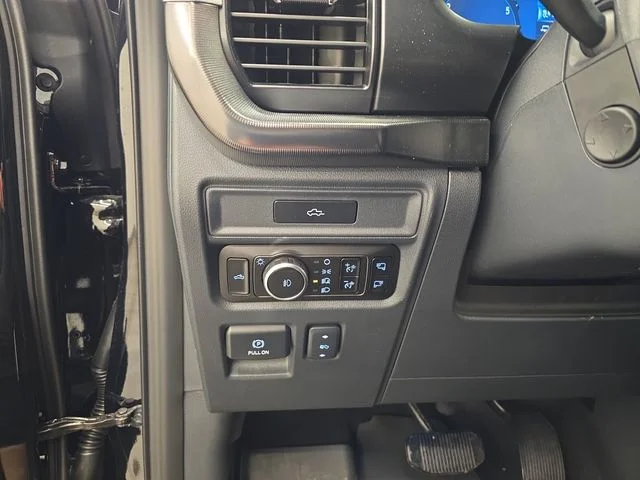 New 2026 Agate Black Metallic Ford Platinum® image 43