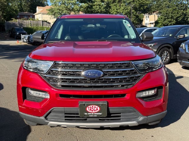 Used 2022 Rapid Red Metallic Tinted Clearcoat Ford XLT image 3