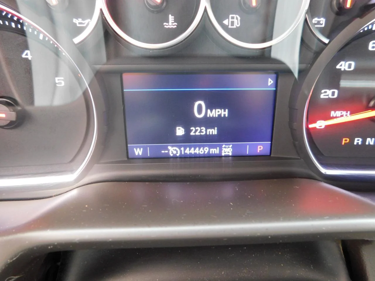 Used 2021 White Chevrolet 4WD CREW CAB 159 in LTZ image 39