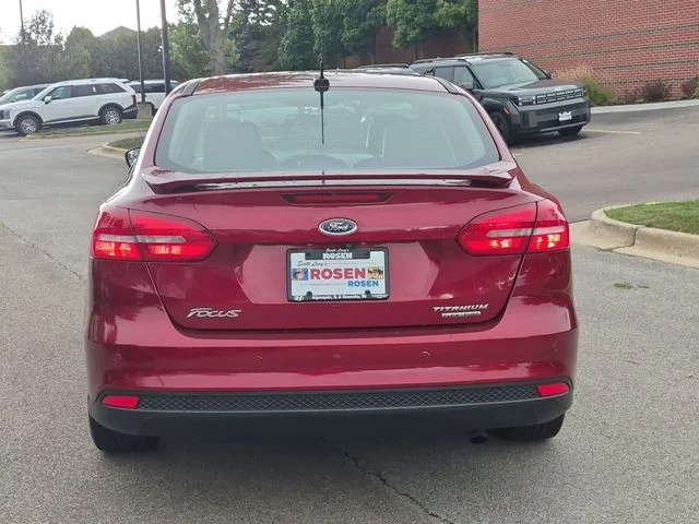 Used 2015 Red Ford Titanium image 6