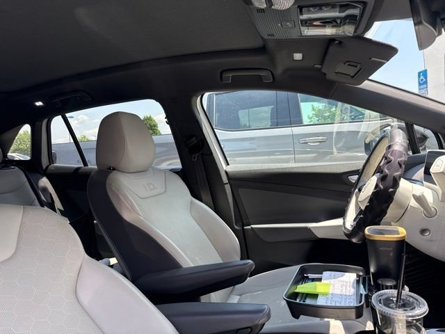 Used 2021 Glacier White Volkswagen 1st Edition image 2