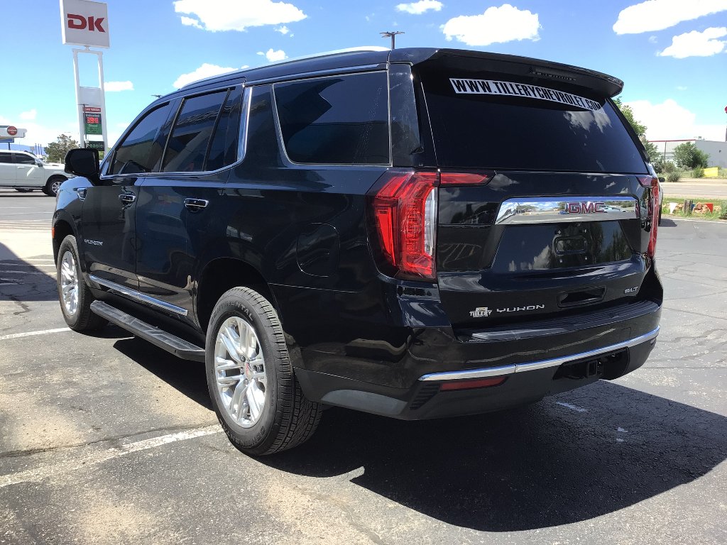 Used 2024 Onyx Black GMC SLT image 4