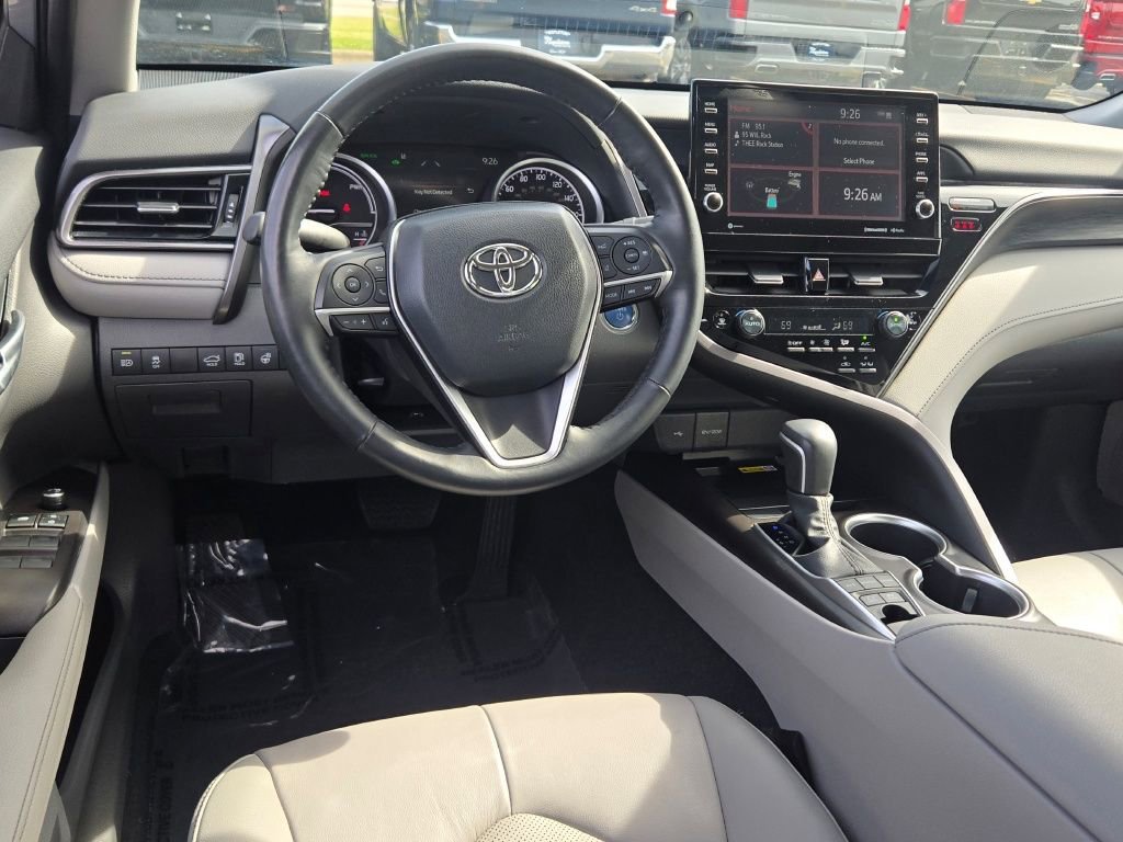Used 2024 Silver Toyota Hybrid XLE image 17