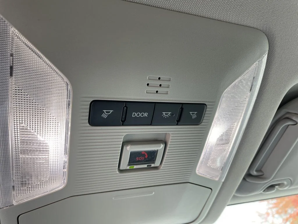 2023 Toyota RAV4 XLE - Photo 14