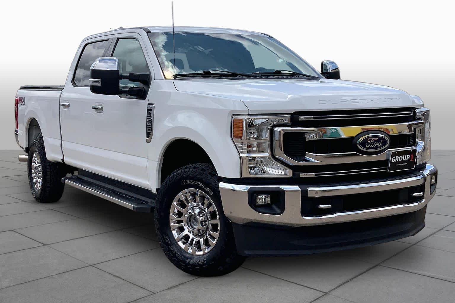 Certified Used 2021 Oxford White Ford XLT image 3