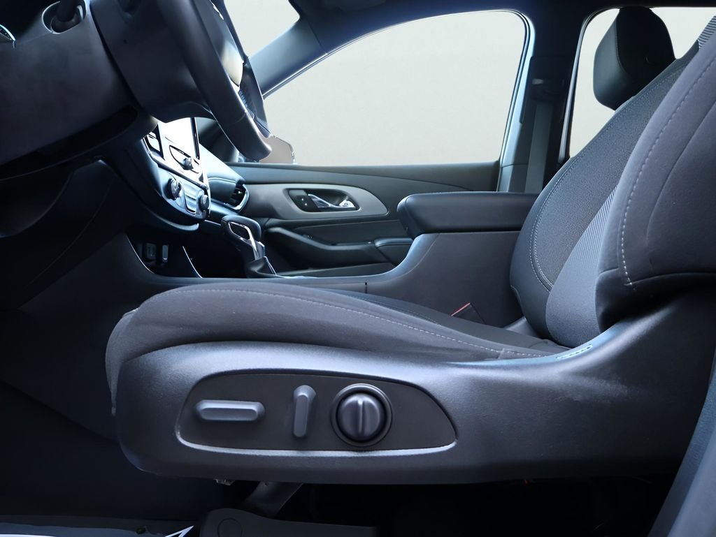 2023 Chevrolet Traverse 1LT - Photo 41